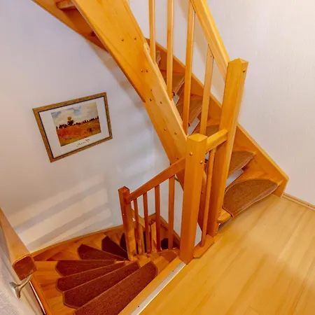 Deichkrone بينسيرسيال