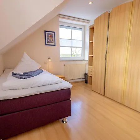 Deichkrone * بينسيرسيال